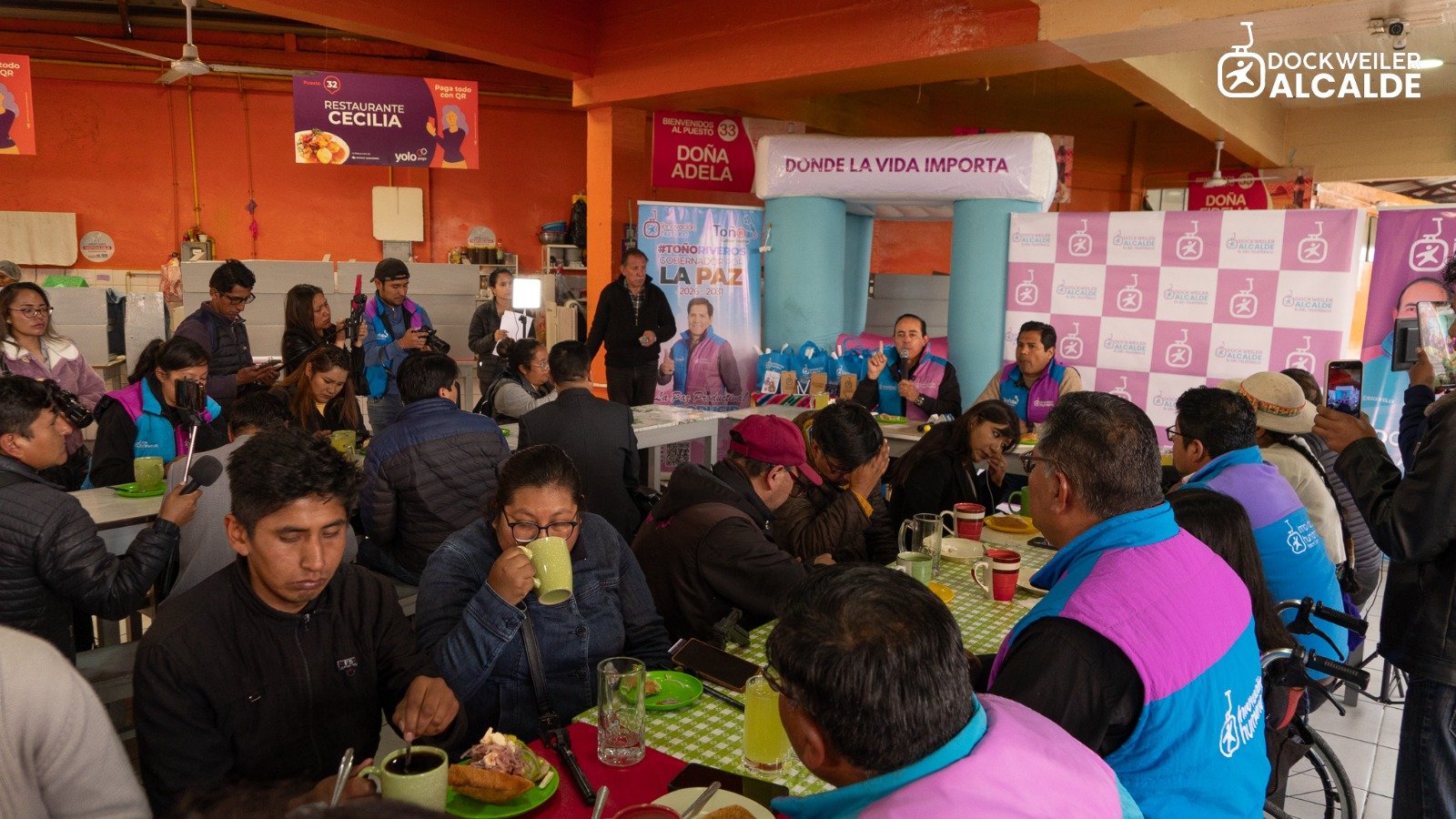 Diálogo abierto y sin filtros caracterizó desayuno de Dockweiler con medios de comunicación en Mercado Yungas