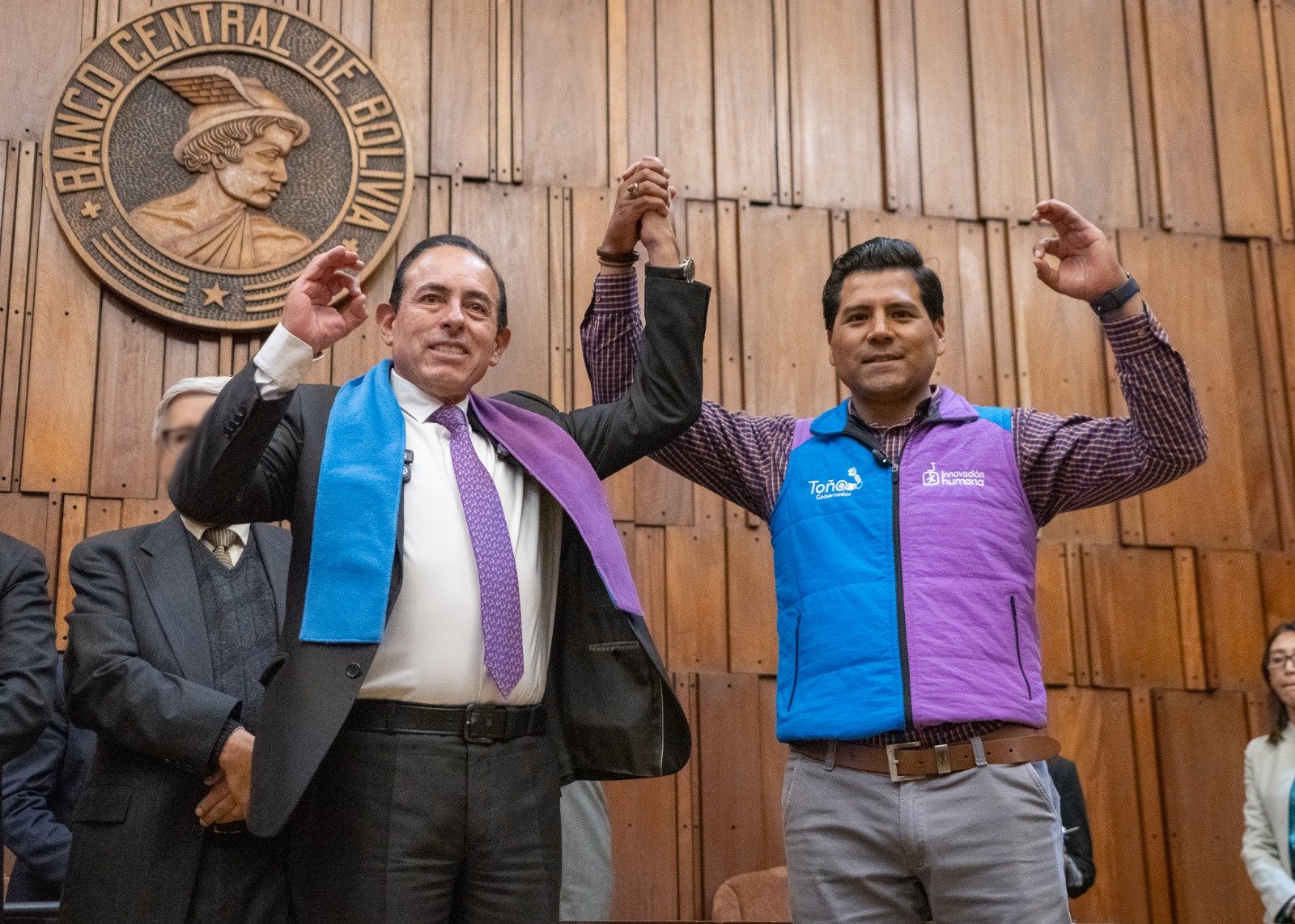 INNOVACIÓN HUMANA PLANTEA UN CAMBIO TRASCENDENTAL EN FORO EMPRESARIAL Y FIRMA PACTO POR LA PAZ