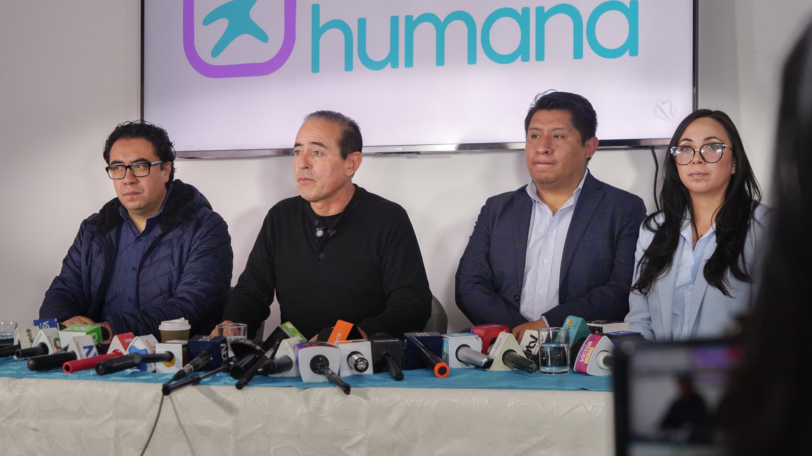 CONTRATO DE LUMINARIAS BAJO CUESTIONAMIENTOS, TRANSICIÓN MUNICIPAL BLOQUEADA Y ANUNCIO DE ACCIONES LEGALES EN LA PAZ