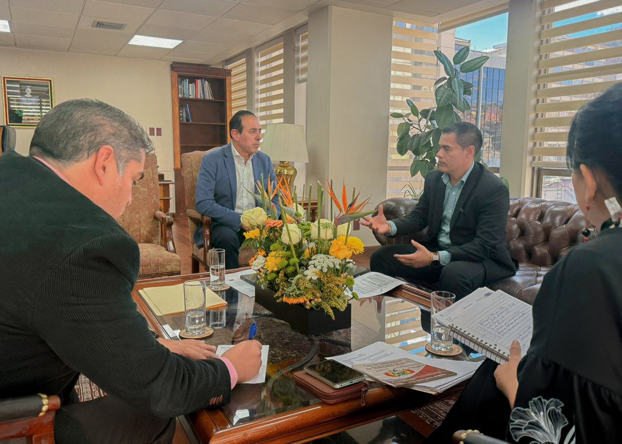 La Paz Avanza en Modernización Institucional